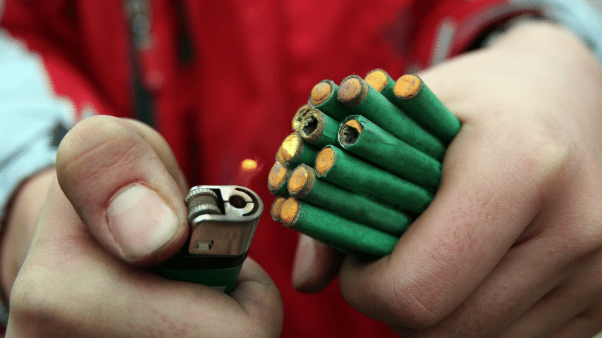 Tigers Can Be Frightened By Loud Noises, Hence Firecrackers May Be An Excellent Way To Win Against a Tiger